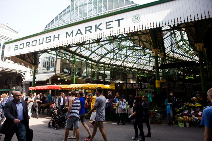 Image de la devanture du marché "Borough Market" à Londres.