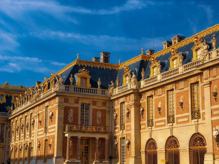Image du château de Versailles, en banlieue parisienne.